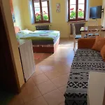Guest house Pod Hradbami 3*