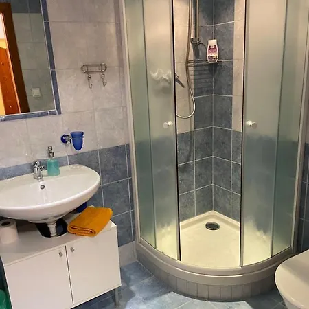 Pod Hradbami