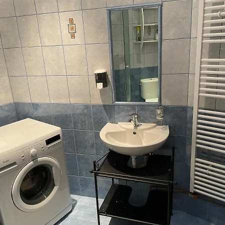 Pod Hradbami 3*