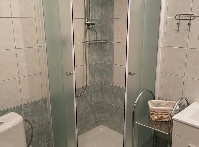 ゲストハウス Pod Hradbami プラハティツェ